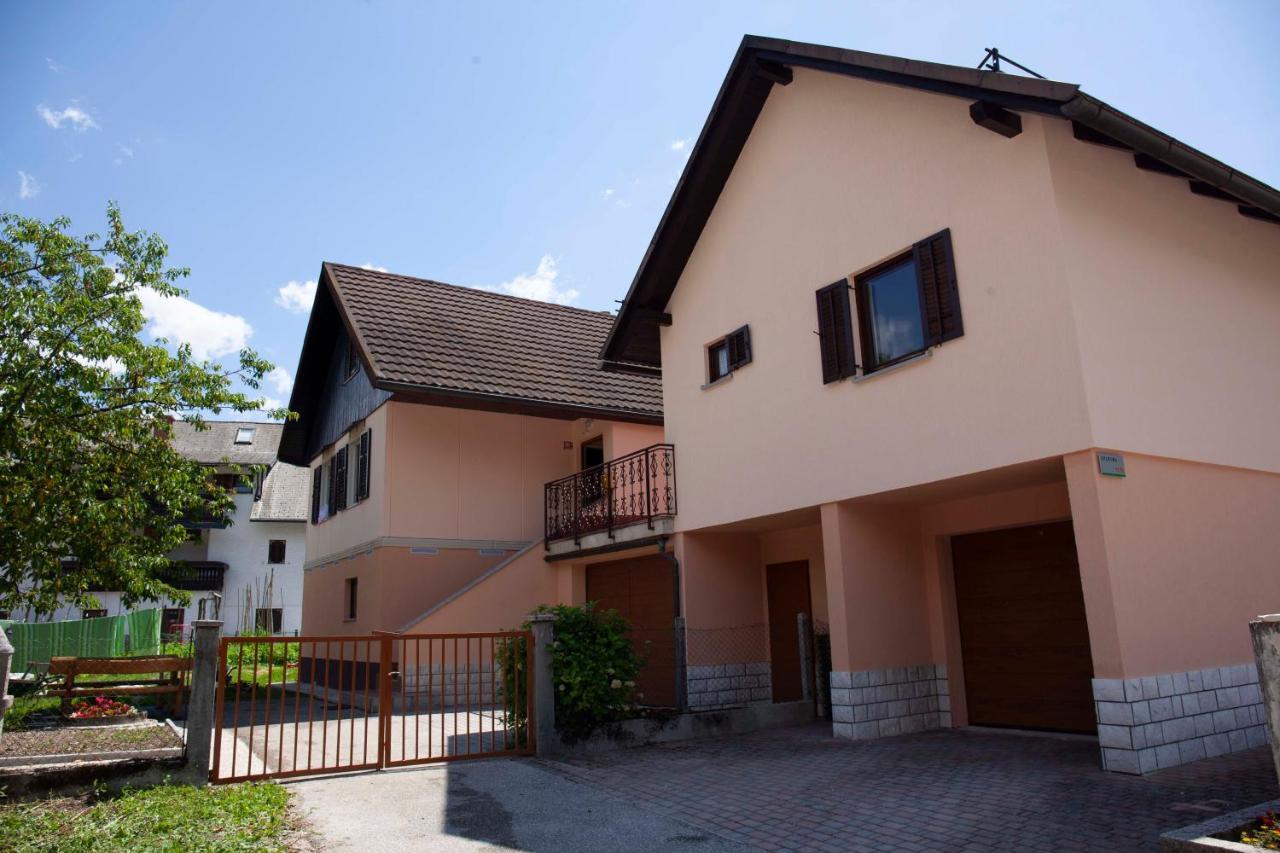 Apartma Lesjak 1 Bovec Esterno foto