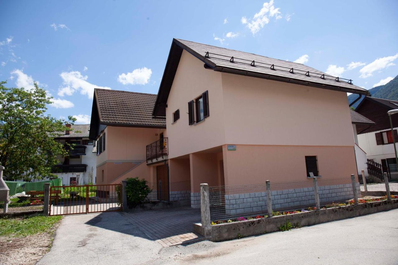 Apartma Lesjak 1 Bovec Esterno foto