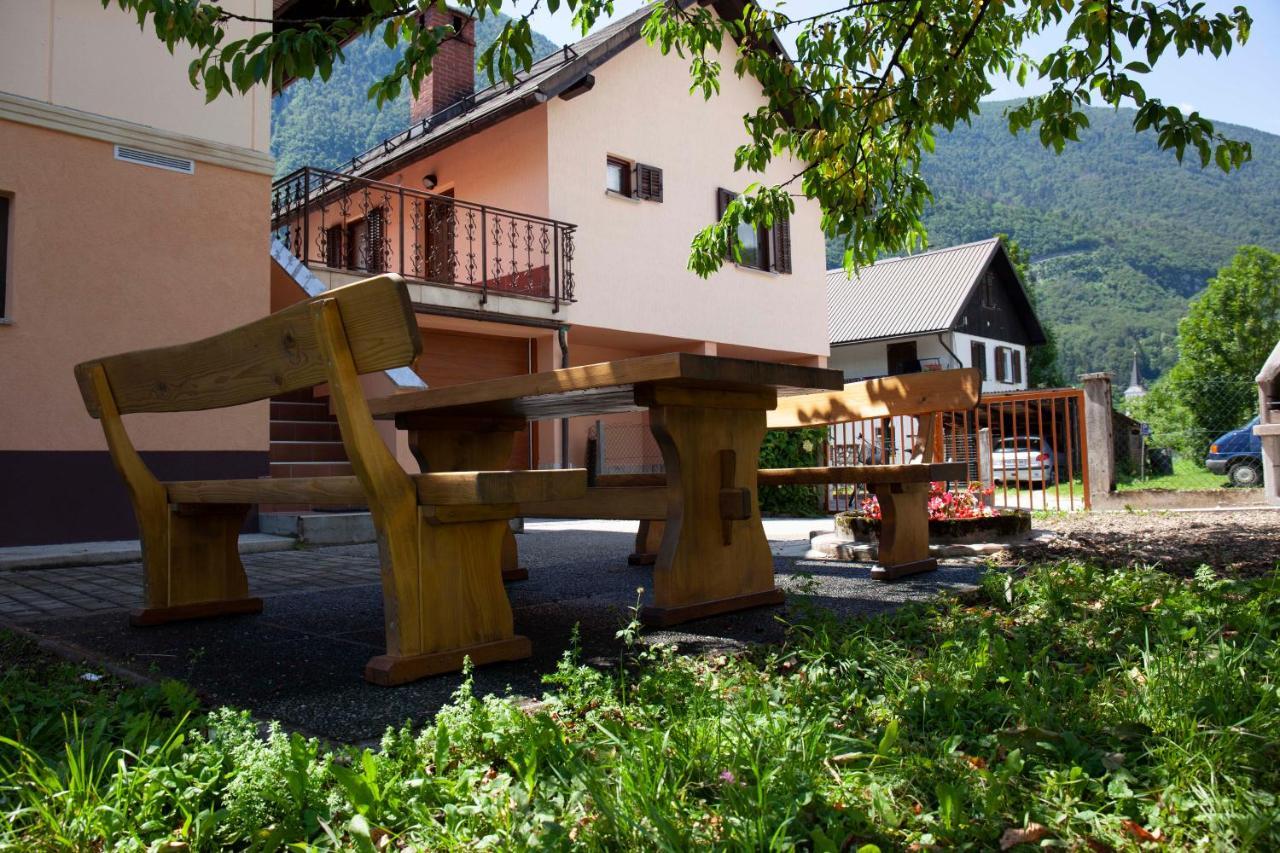 Apartma Lesjak 1 Bovec Esterno foto
